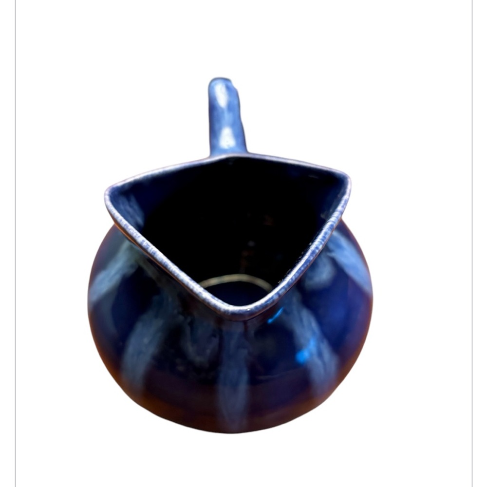 Vintage Artist Signed Blue Drip Studio Pottery Creamer. - Picture 5 of 7